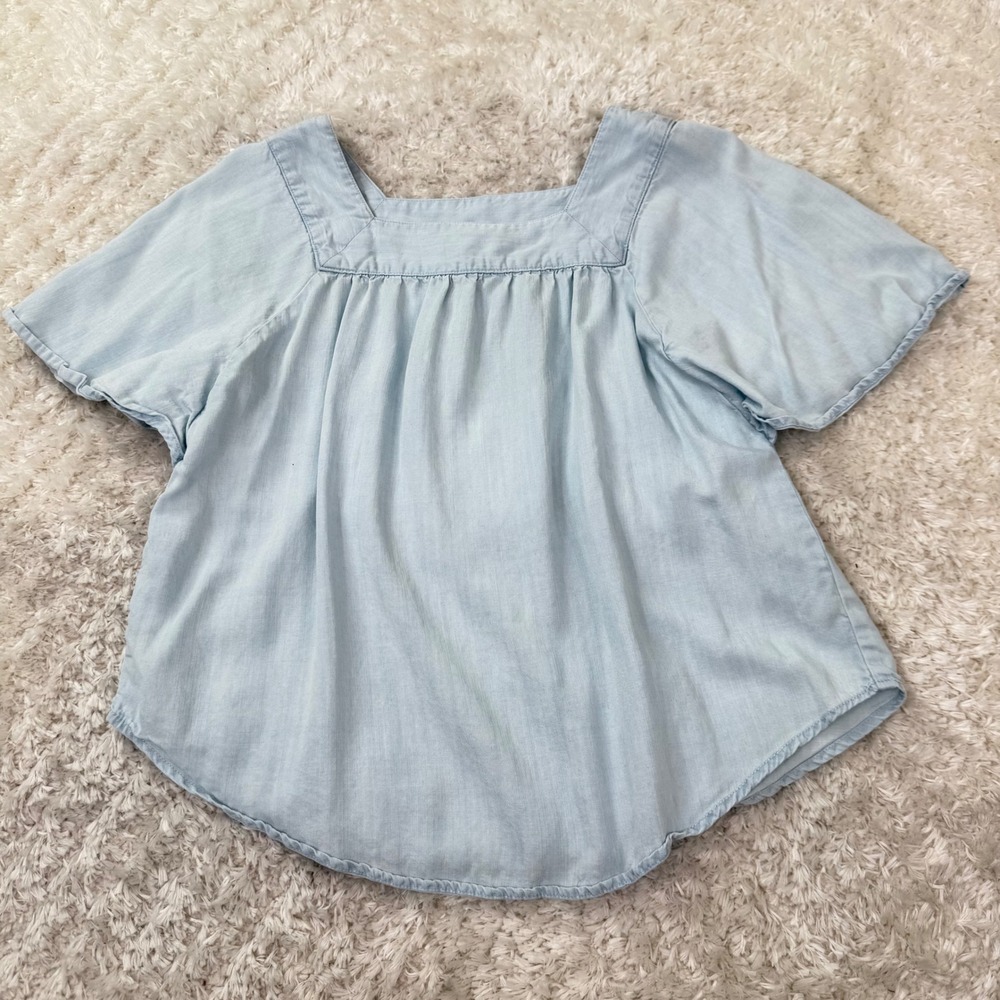 Universal Thread Top Women's S Chambray Square Neck Flutter Sleeve Blouse Boho